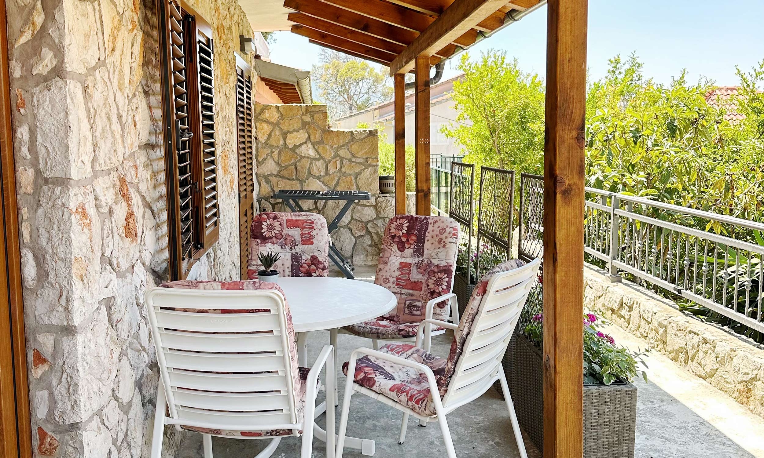 Kalina Apartment 6